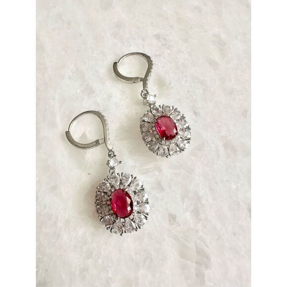 Dangle super sparkly cubic zirconia of red color earrings ￼ - Picture 1 of 3